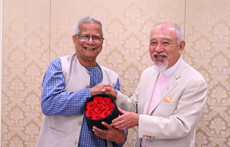 রোহিঙ্গা সংকট সমাধান ও বাংলাদেশে আশ্রয় নেওয়া প্রায় ১২ লাখ রোহিঙ্গা শরণার্থীকে তাদের নিজ দেশে ফেরাতে নিপ্পন ফাউন্ডেশনের প্রধান ইয়োহেই সাসাকাওয়ার সমর্থন চেয়েছেন প্রধান উপদেষ্টা অধ্যাপক মুহাম্মদ ইউনূস।