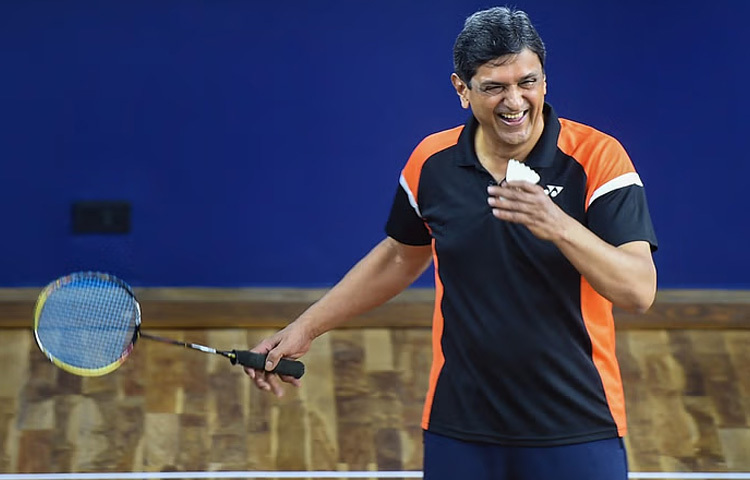 ১৯৫৫ সালের ১০ জুন কর্নাটকের বেঙ্গালুরুতে জন্ম নেওয়া পাডুকোনের শৈশবজুড়েই ছিল খেলাধুলার প্রতি দুর্বলতা। বাবা রমেশ পাডুকোন নিজেও ক্রীড়াপ্রেমী ছিলেন, যার উৎসাহেই ছেলের ব্যাডমিন্টন-যাত্রার সূচনা।