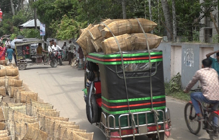 পিরোজপুর জেলা ব্যবসায়ী সমিতির সাধারণ সম্পাদক আহসানুল কবির জানান, এই চাঁইয়ের হাট বহু বছর ধরে চলে আসছে, যদিও আধুনিক প্রযুক্তির কারণে এ ব্যবসার চাহিদা ধীরে ধীরে কমছে। তারা সংশ্লিষ্টদের পাশে থেকে হাটের নিরাপত্তা নিশ্চিত করছেন।