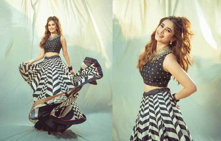 সব পোশাকেই নজরকাড়া এই স্টারকিড।