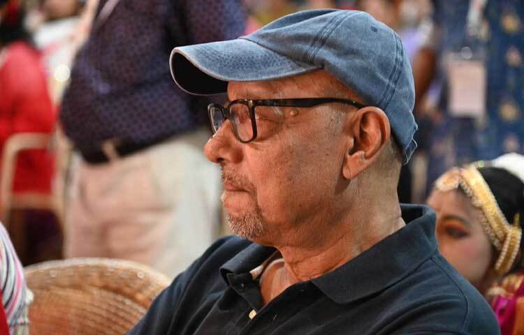 জীবনমুখী গান নামে বাংলা গানের যে ধারা প্রচলিত, অঞ্জন দত্ত সেই ধারার গান লেখেন, সুর করেন এবং গেয়ে থাকেন।