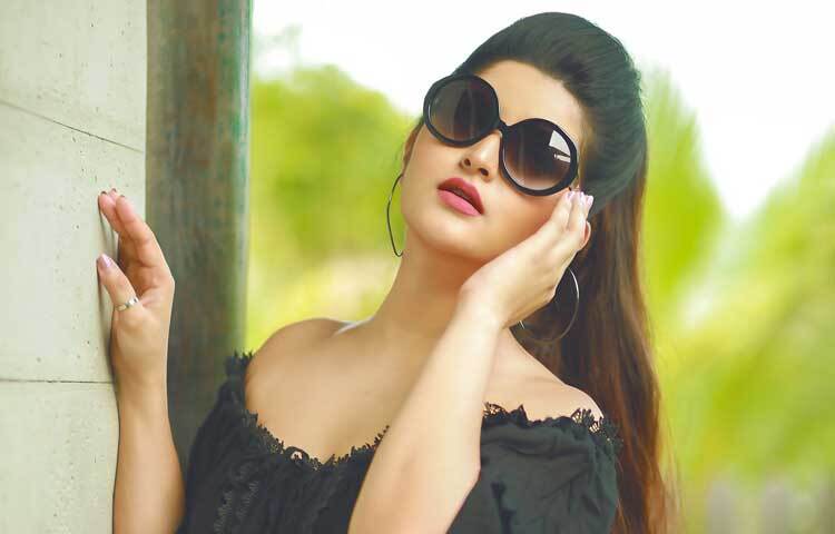 আদালত সূত্রে জানা গেছে, অভিযোগ গঠন শুনানির জন্য রোববার দিন ধার্য ছিল। তবে অসুস্থ থাকায় পরীমনি আদালতে হাজির হননি।