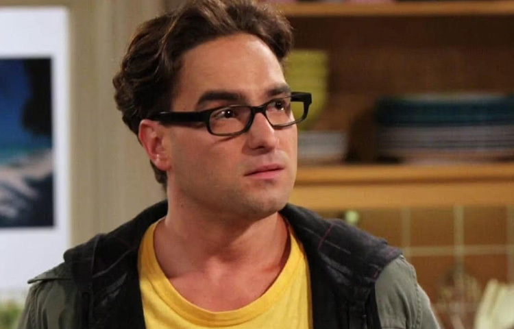 ছোট থেকেই নাট্যাভিনয়ের প্রতি প্রবল ঝোঁক ছিল তার। খুব অল্প বয়সে থিয়েটার মঞ্চে পা রাখা এই ছেলেটিই পরে হয়ে ওঠেন হলিউডের অন্যতম জনপ্রিয় টেলিভিশন অভিনেতা।