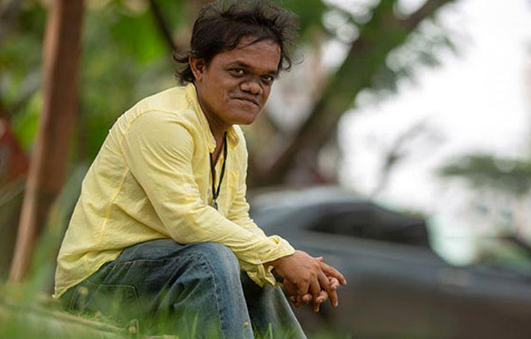 তার অভিনয়শৈলী ছিল স্বতন্ত্র ও প্রাঞ্জল, যা নাট্যাঙ্গনে নতুন মাত্রা যোগ করেছিল।