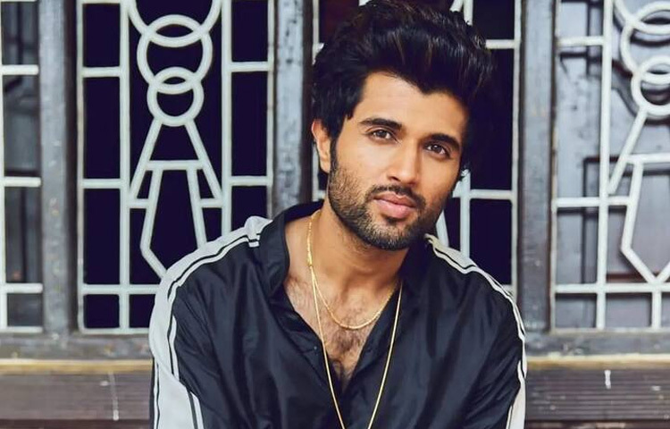 এরপর ২০১২ সালে তেলুগু ছবি ‘লাইফ ইজ বিউটিফুল’ ছবিতে দেখা যায় তাকে।