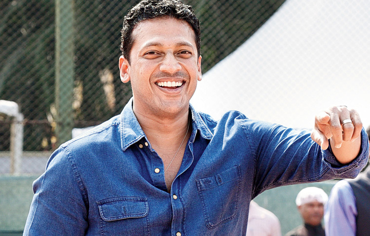 ১৯৯৭ সালেই প্রতিভার ঝলক দেখাতে শুরু করেন তিনি। তবে বড় ব্রেক আসে ১৯৯৯ সালে, যখন ফ্রেঞ্চ ওপেনে লিয়েন্ডার পেসের সঙ্গে জুটি বেঁধে ডাবলস শিরোপা জেতেন তিনি।