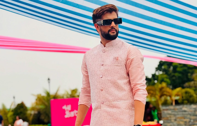 নীলের টেলিভিশন ক্যারিয়ারের মাইলফলক হয়ে উঠেছে ‘কৃষ্ণকলি’ ধারাবাহিকে ‘নিখিল’ চরিত্রটি। সংবেদনশীল, মার্জিত ও স্পষ্টভাষী চরিত্রটি দর্শকদের হৃদয়ে স্থায়ী জায়গা করে নেয়। তার সাবলীল অভিনয় ও স্ক্রিন প্রেজেন্স ধারাবাহিকটিকে করেছে আরও প্রাণবন্ত।