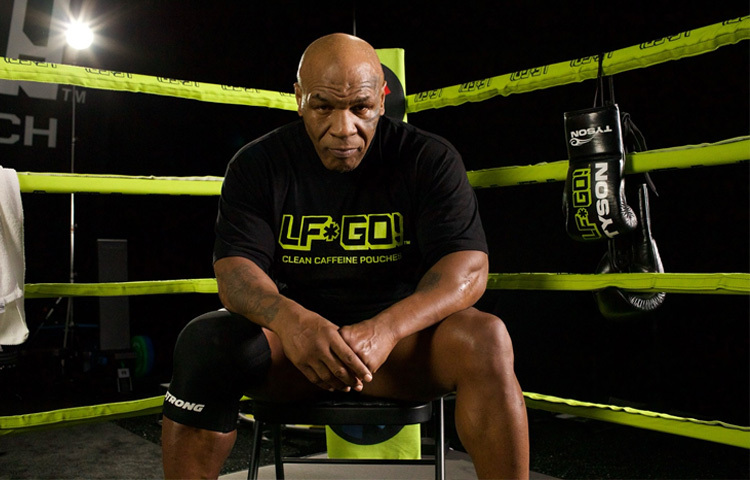 মাত্র ১৩ বছর বয়সে ৩৮ বার পুলিশের হাতে গ্রেফতার হয়েছিলেন তিনি। সেই সময়ই পাঠানো হয় নিউইয়র্কের ট্রাইওন স্কুল ফর বয়েজে, সেখানেই জীবন বদলে যাওয়ার শুরু।