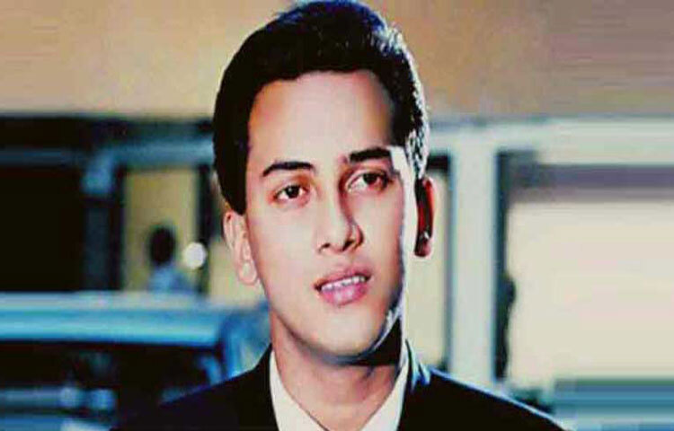 রোমান্টিক, মার্জিত ও স্টাইলিশ চরিত্রে তিনি যেন একেবারেই ভিন্ন ছিলেন। সেই সময়ের প্রচলিত মেলোড্রামাটিক ভঙ্গি বা আক্রমণাত্মক নায়কসুলভ ইমেজকে ছাপিয়ে তিনি এসেছিলেন এক অনন্য আধুনিকতায়।