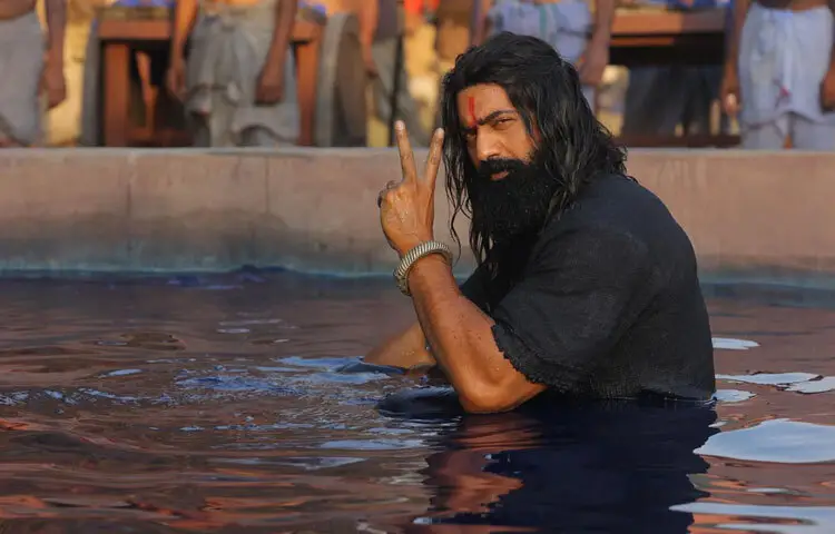 দেব কেবল একজন অভিনেতা নয়, তিনি একাধারে প্রযোজক, রাজনীতিবিদ এবং বিনোদন জগতের বহুমুখী প্রতিভাধর। টলিউডে তিনি বহু জনপ্রিয় সিনেমায় অভিনয় করেছেন, যেগুলো শুধু ব্যবসায়িকভাবে সফলই নয়, দর্শকের মনে দীর্ঘস্থায়ী ছাপ ফেলেছে।