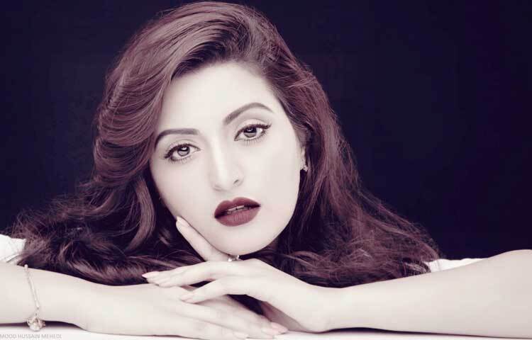 ২৫ জানুয়ারি বিকেলে এলেঙ্গার টিন মার্কেটের ‘অথেনটিক প্রোডাক্ট হারল্যান স্টোর’ নামের ওই বিপণিবিতান উদ্বোধন করতে যাওয়ার কথা ছিল।