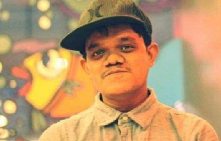 নাটকের পাশাপাশি হুমায়ূন সাধু চলচ্চিত্রেও তার প্রতিভার পরিচয় দিয়েছেন। মোস্তফা সরয়ার ফারুকী পরিচালিত ‘মেড ইন বাংলাদেশ’ চলচ্চিত্রে তার অভিনয় ছিল উল্লেখযোগ্য।