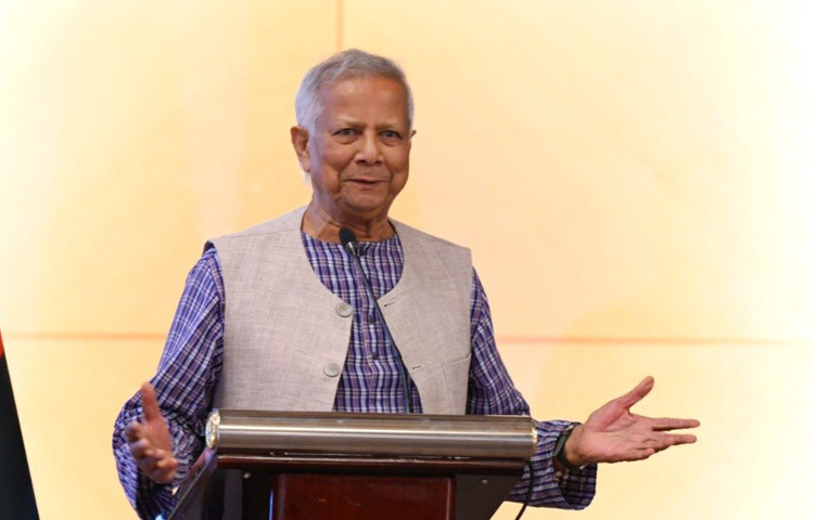 দুপুরে জেটরো সভাপতি কিমুরা ফুকুনারী প্রধান উপদেষ্টার সঙ্গে সৌজন্য সাক্ষাৎ করবেন। যেখানে বাংলাদেশ এবং জাপানের মধ্যকার বাণিজ্য ও বিনিয়োগের বর্তমান অবস্থা এবং ভবিষ্যৎ সম্ভাবনা নিয়ে আলোচনা হবে।