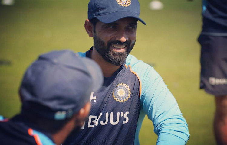 ভারতে টেস্ট সিরিজে রাহানে বরাবরই ধারাবাহিক। সেই প্রমাণ মিলেছিল ২০১৬ সালে নিউজিল্যান্ডের বিরুদ্ধে। তৃতীয় টেস্টে রাহানে তুলে নেন ক্যারিয়ারসেরা ১৮৮ রান, যা তাকে আরও একধাপ ওপরে নিয়ে যায়।