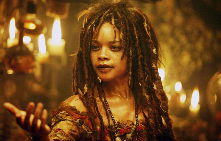 নাওমি হ্যারিসের খ্যাতির শীর্ষে আসার মধ্যে অন্যতম হলো ‘স্কাইফল’, ‘মুনলাইট’ এবং পাইরেটস অব দ্য ক্যারিবিয়ান সিরিজ।