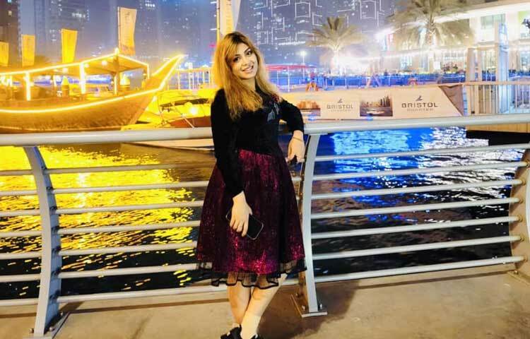 সুযোগ পেলেই দেশ-বিদেশ ঘুরে বেড়ান তিনি। ছবি: ফেসবুক থেকে