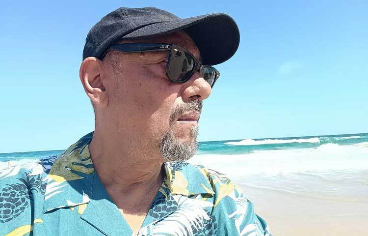 তার গানের সহজবোধ্যতা সবাইকে আকৃষ্ট করে। তার ছেলেবেলার কথা তার গানে ভীষণভাবে ফুটে উঠেছে।