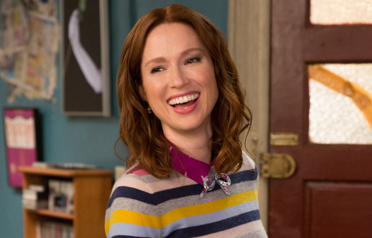 ২০১৮ সালে এলি কেম্পার তার প্রথম বই ‘মাই স্কুইরেল ডেজ’ প্রকাশ করেন। এই বইটি তার ব্যক্তিগত ও পেশাদার জীবনের অভিজ্ঞতা ও হাস্যরসাত্মক দৃষ্টিভঙ্গি তুলে ধরে। বইটি পাঠকদের জন্য একটি আনন্দদায়ক ও অনুপ্রেরণামূলক পাঠ্য হিসেবে বিবেচিত হয়।