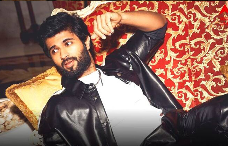 ২০১৮ সালে পরপর ছয়টি ছবি মুক্তি পায় বিজয়ের। সাফল্য ধরা দিতে থাকে তার কাছে। মুক্তি পায় ‘ইয়ে মন্ত্রম ভেসাভে’। ওই বছরেই মুক্তি পায় ‘গীত গোবিন্দম’। এমনকি এ বছরই মুক্তি পায় তার প্রথম তামিল ছবি ‘নোটা’।