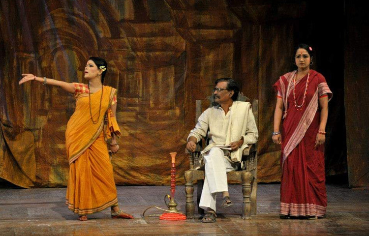 এরপর আরণ্যক দলের অন্যতম নাটক ইবলিস, জয়জয়ন্তী, খেলা খেলা, ওরা কদম আলী, প্রাকৃতজন কথা, রাঢ়াঙ, বিদ্যাসাগর এবং ময়ূর সিংহাসনে অভিনয়ের মধ্য দিয়ে থিয়েটার অঙ্গনে বেশ জনপ্রিয়তা পান।