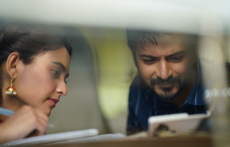 বিশেষ এই দিনে শুধু ভক্তরাই নয়, সহকর্মীও তাকে শুভেচ্ছা জানিয়েছেন।