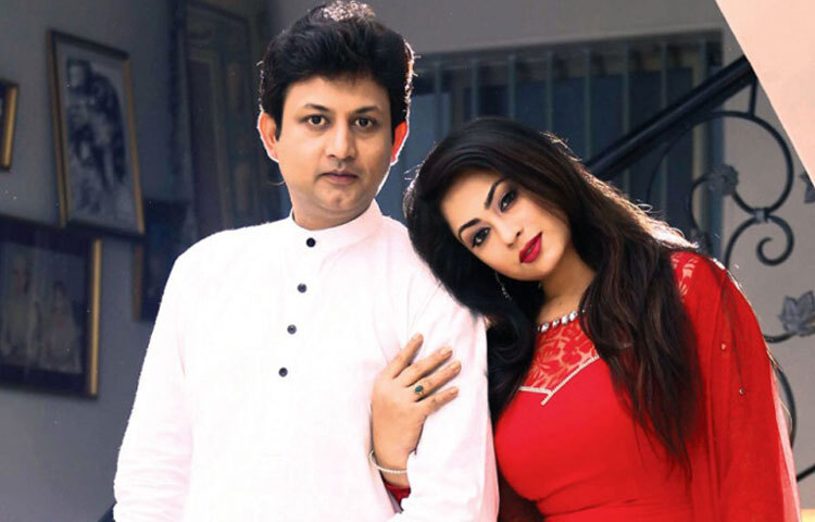 তার উল্লেখযোগ্য ছবির মধ্যে রয়েছে ‘ফুল নেবো না অশ্রু নেবো’, ‘স্বপ্নের নায়ক’, ‘বীর সন্তান’, ‘বাংলার কমান্ডো’, ‘হৃদয় আমার’, ‘হীরা চুনি পান্না’ এবং ‘পিতার আসন’ সহ আরও বহু চলচ্চিত্র।