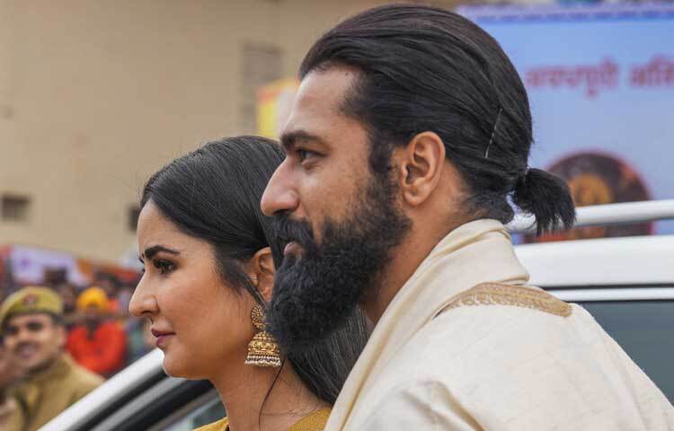 ২২ জানুয়ারি অযোধ্যায় রামমন্দিরের উদ্বোধনে গিয়েছিলেন ক্যাটরিনা কাইফ ও ভিকি কৌশল। ছবি: ইনস্টাগ্রাম