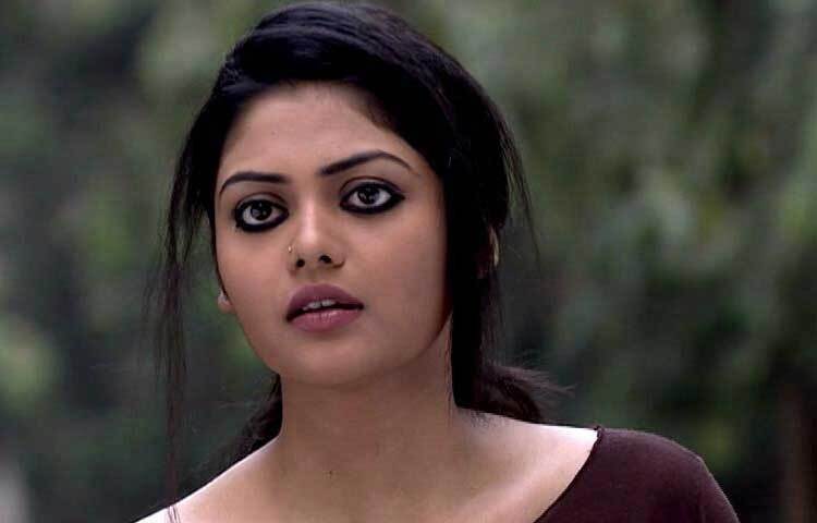 ‘অপরাজিতা’, ‘বধূ কোন আলো লাগল চোখে’, ‘ইচ্ছে ডানা’ ধারাবাহিকে অভিনয় জনপ্রিয়তা পেয়েছেন।