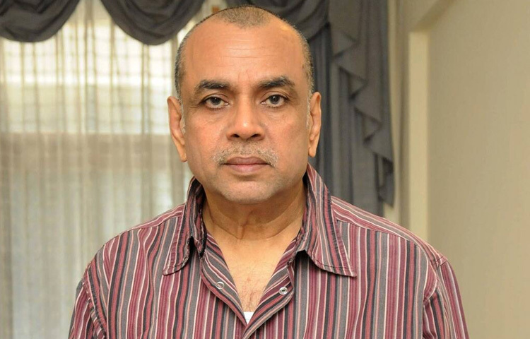 ‘সর্দার’ ছবিতে সর্দার বল্লভভাই প্যাটেলের ভূমিকায় অভিনয় করে তিনি প্রমাণ করেন যে তিনি শুধু কমিক টাইমিং-এর নয়, ইতিহাস ও গভীর আবেগের ভাষাও বোঝেন।