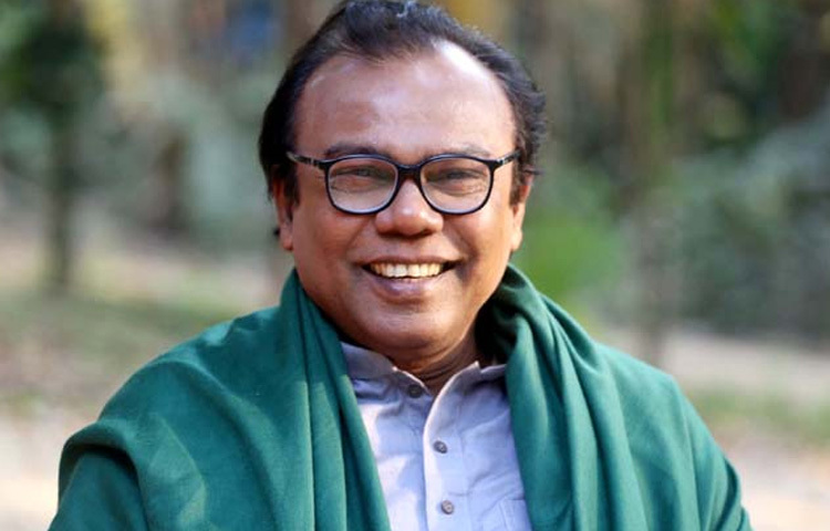 টেলিভিশনের পাশাপাশি তিনি সিনেমায়ও রেখেছেন গুরুত্বপূর্ণ উপস্থিতি। ‘মনপুরা’, ‘গহীনে শব্দ’, ‘দেহরক্ষী’, ‘বিষ্যুদবার’, ‘মেড ইন বাংলাদেশ’ কিংবা সাম্প্রতিক ‘হাওয়া’ সবখানেই তার চরিত্রগুলো আলাদা আলো ছড়িয়েছে। কখনও তিনি হাসির খোরাক, আবার কখনও নির্মম বাস্তবতার প্রতিচ্ছবি।