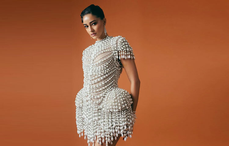 এই স্টাইলিশ জেন–জি তারকা যেন জিকিউ বেস্ট ড্রেসড ২০২৫-এর আসরে এক অনন্য ছাপ রেখেছেন, যা মুহূর্তের মধ্যেই সামাজিক যোগাযোগমাধ্যমে ভাইরাল হয়েছে।