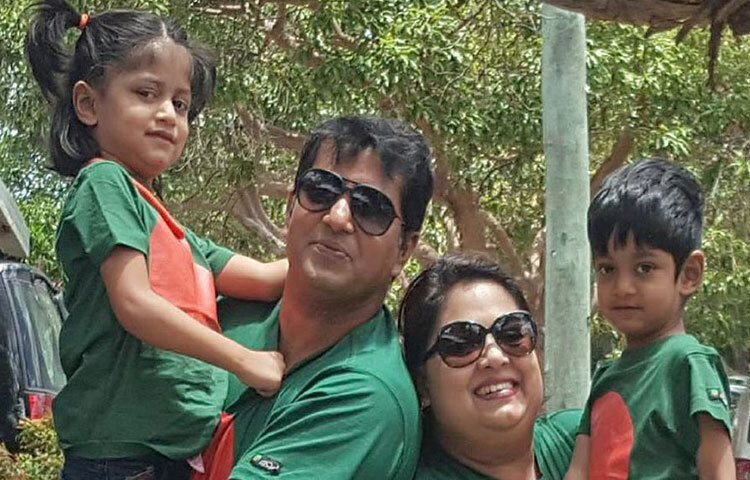 পারিবারিক মানুষ হিসেবে মাহফুজ আহমেদ বেশ পরিচিত। স্ত্রী ইপশিতা শবনম শিউলি ও সন্তানদের নিয়ে তিনি শান্ত-নিরিবিলি জীবনযাপন করেন। মিডিয়া জগৎ থেকে কিছুটা দূরে থাকলেও বিশেষ উপলক্ষ কিংবা বিশেষ প্রজেক্টে তিনি হাজির হন, আর তখনো দর্শক তাকে আগের মতোই ভালোবাসা দিয়ে গ্রহণ করে।