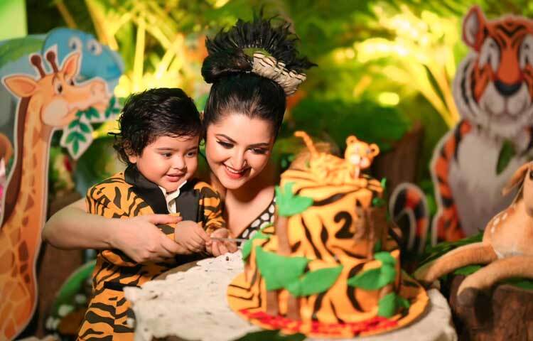 পুন্যর জন্মদিনে মা-ছেলের সুন্দর এক মুহূর্ত।