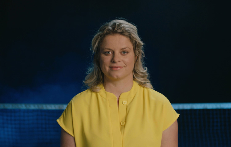 ২০১২ সালে আবারও অবসর নেন কিম। কিন্তু খেলাধুলার প্রতি ভালোবাসা তাকে থামতে দেয়নি। ২০২০ সালে, দীর্ঘ বিরতির পর ফের কোর্টে ফেরার ঘোষণা দেন। যদিও সে সময় ইনজুরি ও কোভিড পরিস্থিতির কারণে নিয়মিত খেলা সম্ভব হয়নি, তবুও তার চেষ্টা ছিল অনুপ্রেরণামূলক।