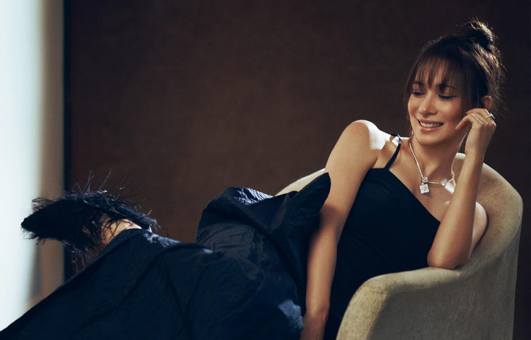 সেলিনা জেড মূলত বিশ্বব্যাপী জনপ্রিয়তা পান সিডব্লিউ-এর সুপারহিরো সিরিজ ‘অ্যারো’-এ শ্যাডো চরিত্রে অভিনয়ের মাধ্যমে। এই সিরিজে তার চরিত্রটি ছিল এক প্রশিক্ষিত লড়াকু নারী, যে নায়ক অলিভার কুইনের প্রশিক্ষক এবং সহযোদ্ধা। এখানে তিনি অ্যাকশন ও আবেগের সমন্বয়ে এমন অভিনয় করেন, যা তাকে শুধু অ্যাকশন হিরোইন নয়, বরং একজন পরিপূর্ণ অভিনেত্রী হিসেবে পরিচিতি এনে দেয়।