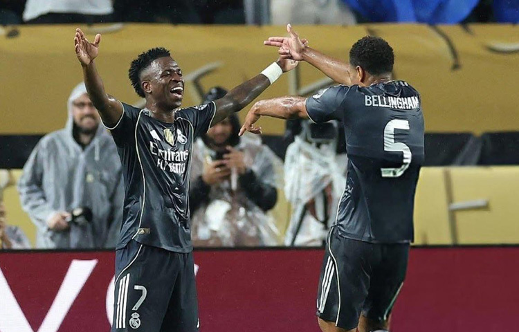 ইংল্যান্ড জাতীয় দলের জার্সি গায়ে দিয়ে ইউরো এবং বিশ্বকাপের মতো বড় মঞ্চেও দেখিয়েছেন সাহসী পারফরম্যান্স। তিনি এখন শুধু তরুণ নন, বরং দলের গুরুত্বপূর্ণ অংশ। ইংল্যান্ডের ভবিষ্যৎ মিডফিল্ডের কাণ্ডারি হিসেবেই তাকে দেখা হয়।