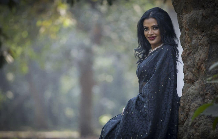 তমালিকার প্রথম চলচ্চিত্রে অভিনয় ‘অন্য জীবন’র মাধ্যমে। তবে সফলভাবে চলচ্চিত্রাঙ্গনে যাত্রা করে ১৯৯৬ সালে ‘এই ঘর এই সংসার’ ছবিতে চিত্রনায়ক আলী রাজের বিপরীতে অভিনয়ের মাধ্যমে।