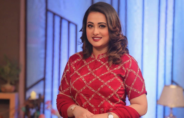 পূর্ণিমা সব সময় ছিলেন মার্জিত ও পরিপাটি ফ্যাশন সেন্সের অধিকারী। তার ট্র্যাডিশনাল লুক কিংবা ওয়েস্টার্ন পোশাকেও থাকত পরিমিত গ্ল্যামার। ক্যামেরার সামনে যেমন সাবলীল, ব্যক্তিগত জীবনেও তেমনই বিনয়ী ও সম্মানীয় আচরণে প্রশংসিত তিনি।