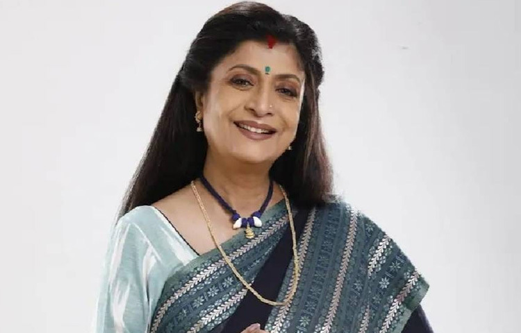 একটা সময় ছিল, যখন পূজার অনুষ্ঠান মানেই দেবশ্রী রায়ের নৃত্যানুষ্ঠান। তার প্রতিটি পদক্ষেপে থাকত ছন্দ আর অনুভবের মিশেল।