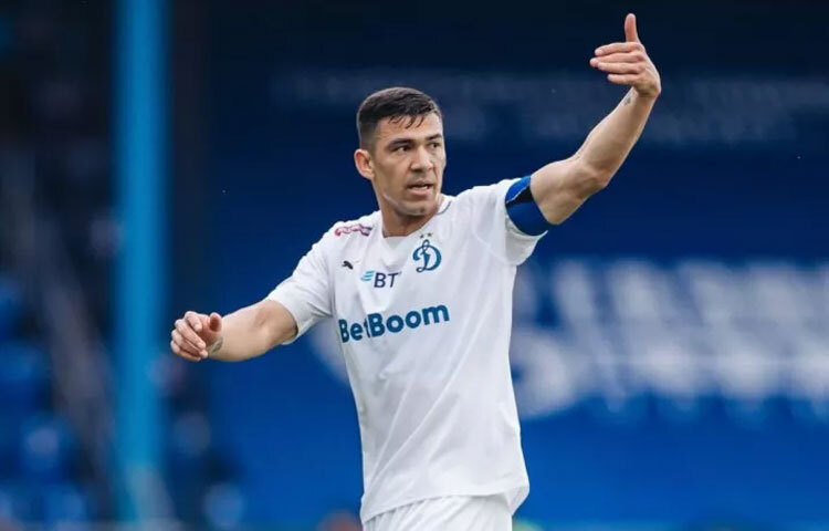 বর্তমানে তিনি রাশিয়ার ক্লাব ডায়নামো মস্কো-এর হয়ে খেলছেন। রাশিয়ান প্রিমিয়ার লিগে তার পারফরম্যান্স ধারাবাহিক এবং শক্তিশালী। এই লিগে তিনি দলের রক্ষণভাগে ভরসার নাম হিসেবে পরিচিত।