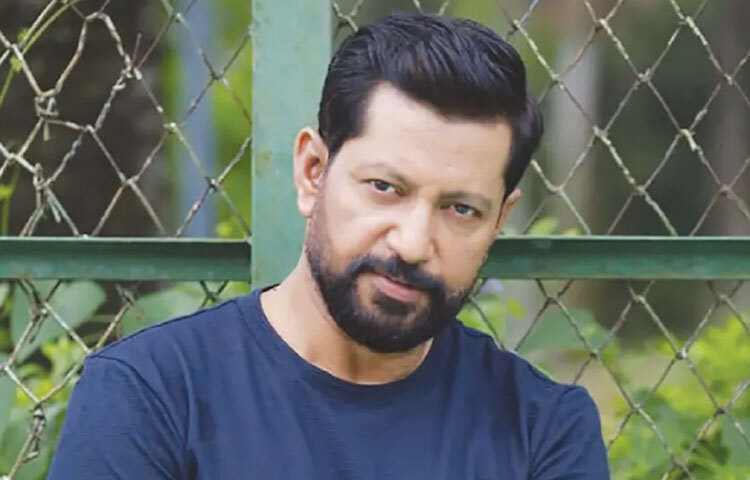 বাংলাদেশের নাটক ও চলচ্চিত্রে মাহফুজ আহমেদের অবদান অনস্বীকার্য। নতুন প্রজন্মের কাছে তিনি এক অনুপ্রেরণা, আর পুরনো দর্শকের কাছে এক আবেগ।