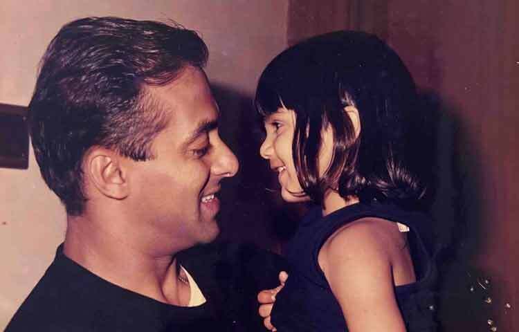 বরং সময়ের সঙ্গে তিনি যেন আরও বেশি গ্রহণযোগ্য হয়ে উঠেছেন। হয়তো মানুষ তার ভুলগুলোকে মানবিক দুর্বলতা হিসেবেই দেখেছে, অথবা তার অনুতাপ আর নীরবতা অনেক প্রশ্নের জবাব দিয়েছে।