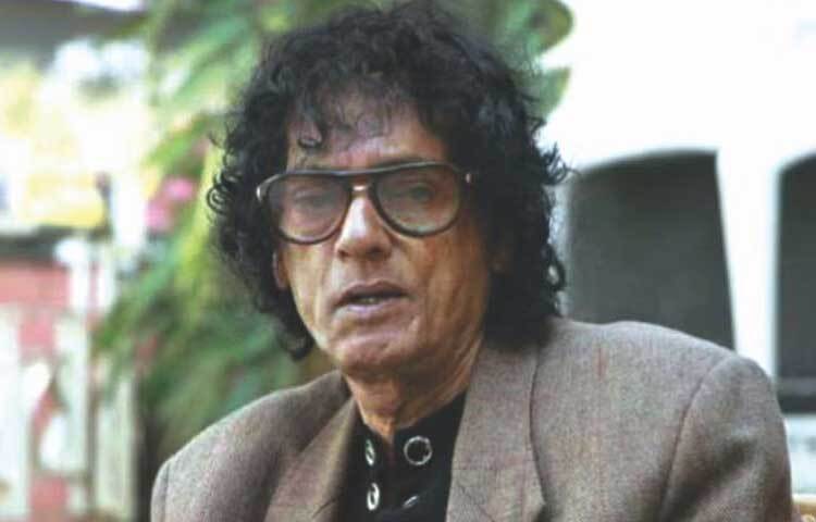 চার দশকের ক্যারিয়ারে টেলি সামাদ অভিনয় করেছেন ছয় শতাধিক সিনেমায়।