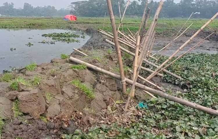 উপজেলার কোথায় কোথায় বাঁধ দিয়ে মাছ ধরা হচ্ছে, তা চিহ্নিত করা হচ্ছে। আবার কিছু কিছু জায়গায় বাঁধগুলো অপসারণ করা হয়েছে। সামনে এসব জায়গাগুলোতে অবৈধভাবে বাঁধ দেয়া হলে দ্রুত অপসারণসহ ব্যবস্থা নেওয়া হবে।