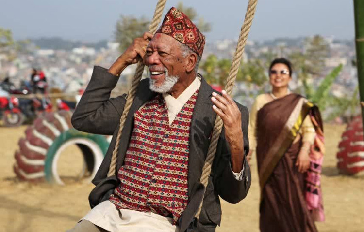 বর্ণবৈষম্য, সামাজিক বৈষম্য ও মানবিক ইস্যুতে তিনি সবসময় সচেতন ও সরব। পর্দার বাইরেও তিনি একজন মানবিক মানুষ, যিনি বিশ্বাস করেন শিল্পের দায়িত্ব সমাজের প্রতিফলন তুলে ধরা।