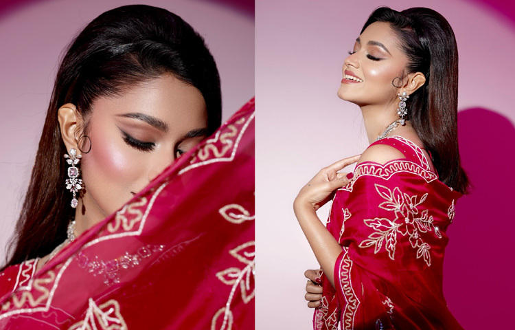 লুকটির সবচেয়ে বড় হাইলাইট ছিল মেকআপ। সাজসজ্জায় জাহিদ খানের কারুকাজে ফারিণ হয়ে উঠেছেন একেবারে রেট্রো কুইন। গাঢ় কাজল, টানা আইলাইনার আর ঘন মাসকারায় চোখে এসেছে সাবেকি আবেদন, যা সম্পূর্ণ সাজটিকে দিয়েছে অনন্য মাত্রা।