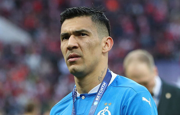 প্যারাগুয়ের জার্সি গায়ে বালবুয়েনা প্রথম খেলেন ২০১৫ সালে। এরপর থেকে তিনি প্যারাগুয়ের অন্যতম নির্ভরযোগ্য ডিফেন্ডার। কোপা আমেরিকা হোক বা বিশ্বকাপ বাছাই পর্ব, বালবুয়েনা সবসময় দলের রক্ষণের মেরুদণ্ড হিসেবে কাজ করেছেন। তার অভিজ্ঞতা এবং নেতৃত্বদক্ষতা তরুণ খেলোয়াড়দের অনুপ্রাণিত করে।