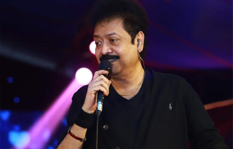 যেখানে বহু শিল্পী হারিয়ে গেছেন সময়ের স্রোতে, কুমার বিশ্বজিৎ রয়ে গেছেন নিজস্ব জায়গায় অবিচল। শুধু ষাট, সত্তরের প্রজন্ম নয়, আজকের তরুণরাও তার গানে খুঁজে পান ভালোবাসা, অনুভব, স্মৃতি।