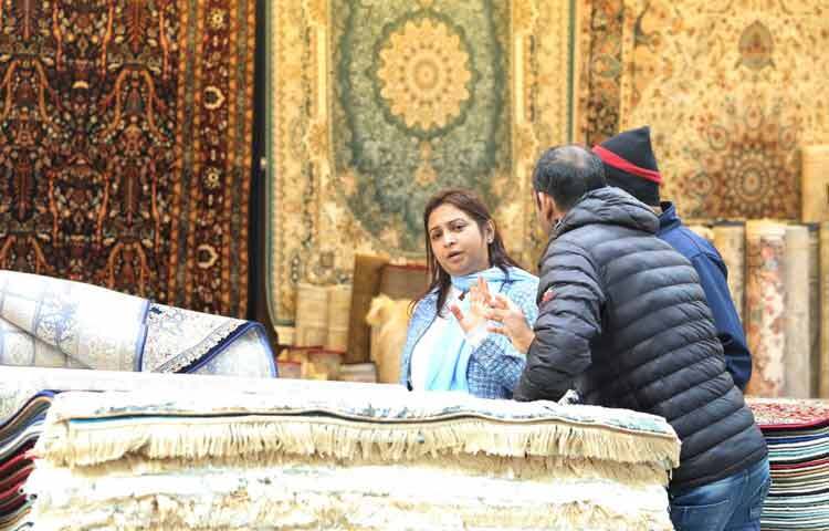 দেশি-বিদেশি নানা স্টল, বিভিন্ন পণ্যের সমাহার এবং সাংস্কৃতিক উপাদান মেলাকে করেছে একটি এক অনন্য মিলনক্ষেত্র।