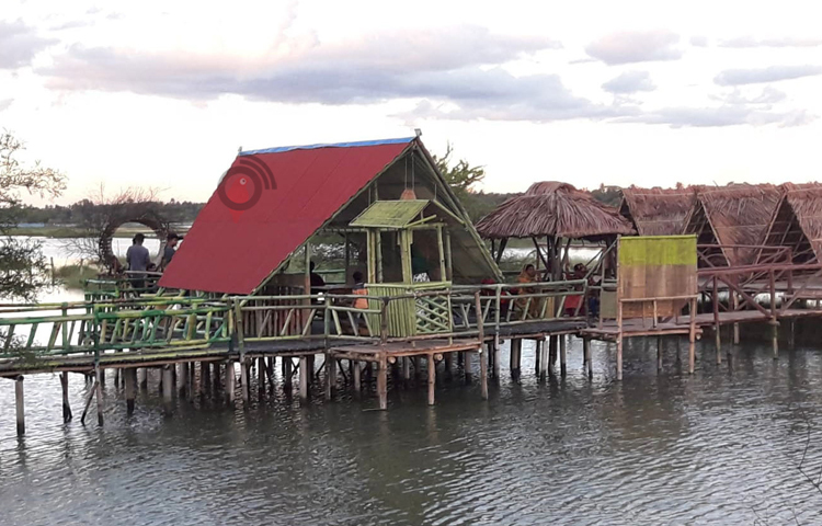 পর্যটন কেন্দ্রটিতে অধিকাংশ সময় জেলা ও উপজেলা প্রশাসনের পাশাপাশি বিভিন্ন বেসরকারি সংস্থা, শিক্ষা প্রতিষ্ঠান ও পারিবারিকভাবে বনভোজনের আয়োজন করা করা হয়। ছবি: আহসানুর রহমান রাজীব